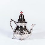 Silver Splendor: The Exquisite Moroccan Teapot - Handcrafted Elegance
